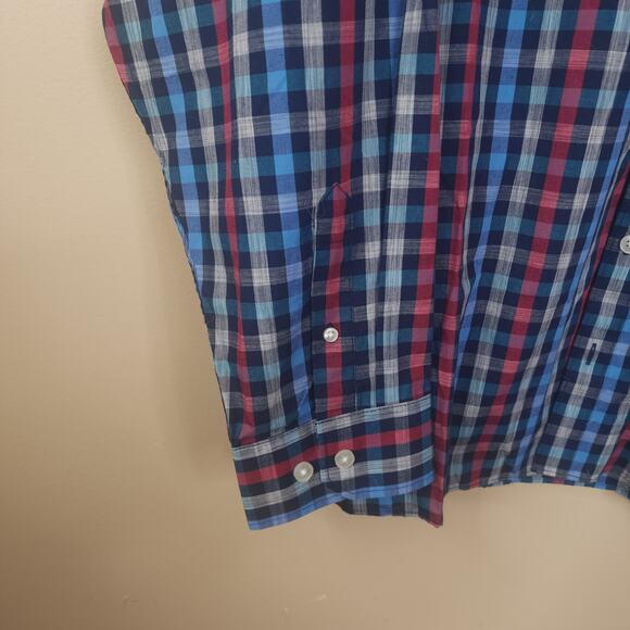 Van Heusen Long Sleeve Button Down Never Tuck Shirt in Plaid Size 2XLT - Picture 3 of 10